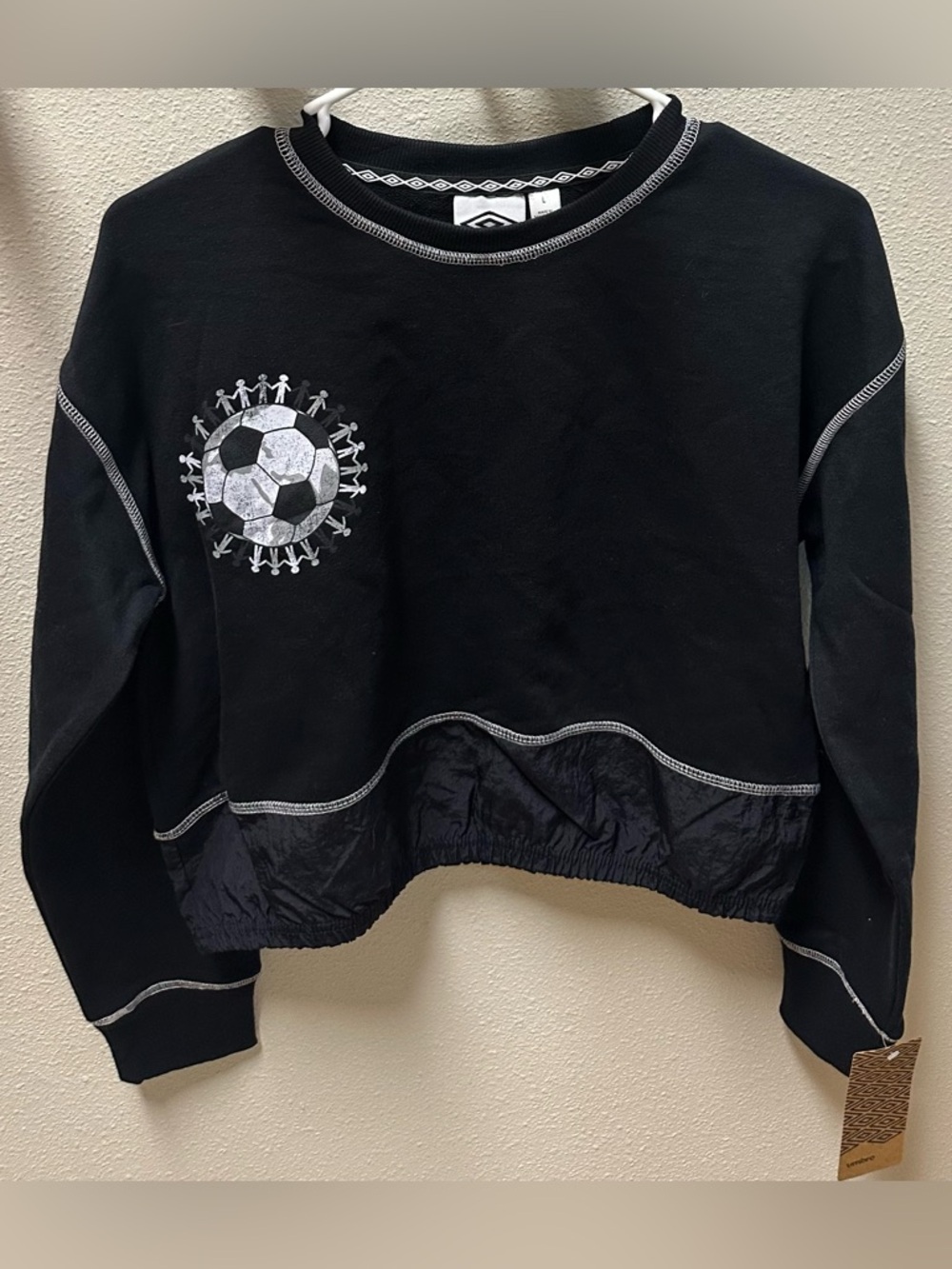 Umbro Black Beauty Soccer Cropped Sweatshirt NWT
